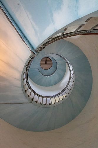 Escalier en colimaçon dans le phare de Hvide Sande 3 sur Anne Ponsen