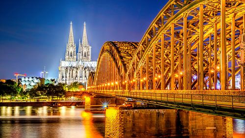 Kölner Dom bei Nacht