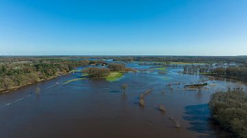 Vecht hoge waterstand overstroming bij de stuw van Vilsteren