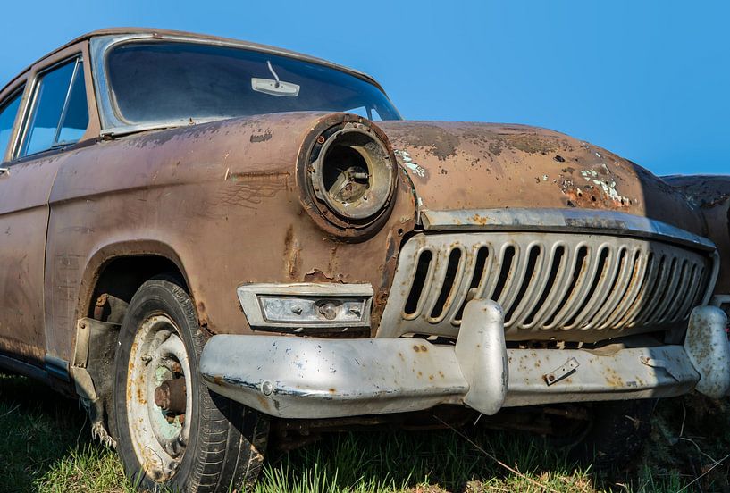 voiture ancienne rouillée des temps passés par Animaflora PicsStock