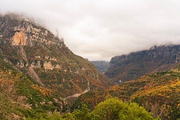 Autumn colours in the Vikos Gorge in Greece
