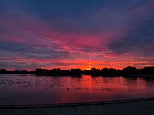 Zonnezuil boven de Rhederlaag in Lathum zonsopkomst
