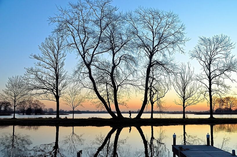 jogger at sunrise by Renate Oskam