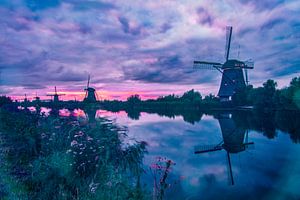 Kinderdijk met avondrood sur Ad Van Koppen Fotografie