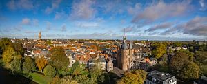 Luftaufnahme der Stadt Zwolle am Sassenpoort während einer schönen Au