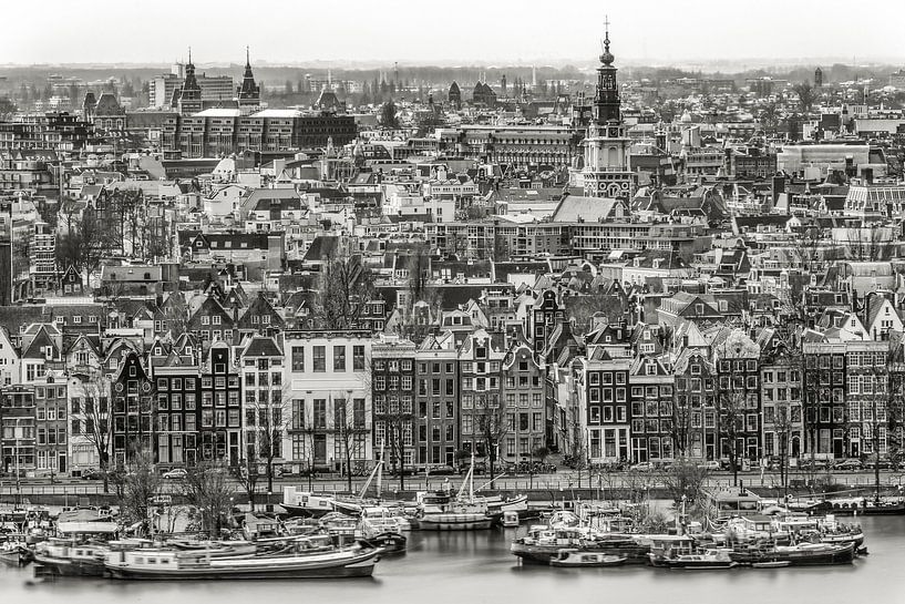 Amsterdam le long de Prins Hendrikkade par Peter Bijsterveld