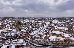 Drone panorama van Simpelveld in de sneeuw