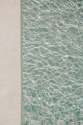 Minimalistischer Pool, Summer Vibes.