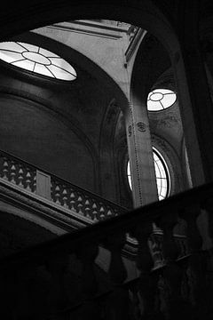 Cage d'escalier du Louvre | Paris | France Photographie de voyage sur Dohi Media