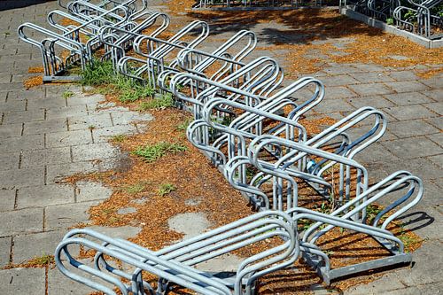 compositie van lege fietsenrek