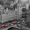Big Ben avec le bus rouge à Londres sur Anton de Zeeuw