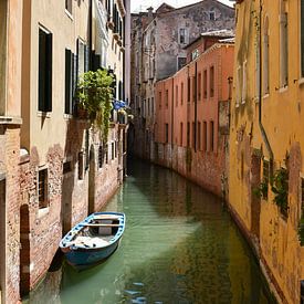 Kanal in Venedig von Elise van der Bruggen