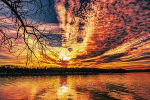Traumlandschaft Sonnenuntergang Bewölkung Baldeneysee Essen Deutschland