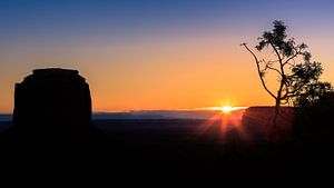 Lever de soleil à Monument Valley, USA sur Henk Meijer Photography