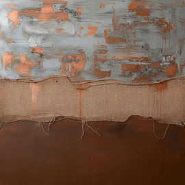 Superposition de styles industriels en cuivre, gris et jute sur STUDIO ARTSY