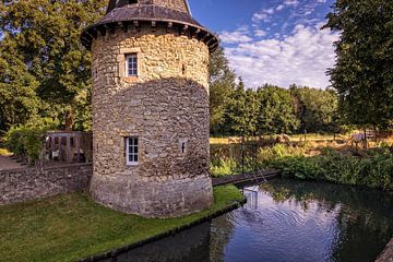 Courtyard Cortenbach Castle by Rob Boon