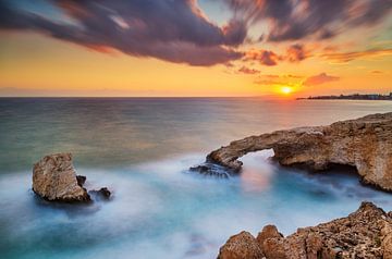 Coucher de soleil sur le pont de l'amour, Aya Napa, Chypre