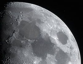 Lune en macrophotographie