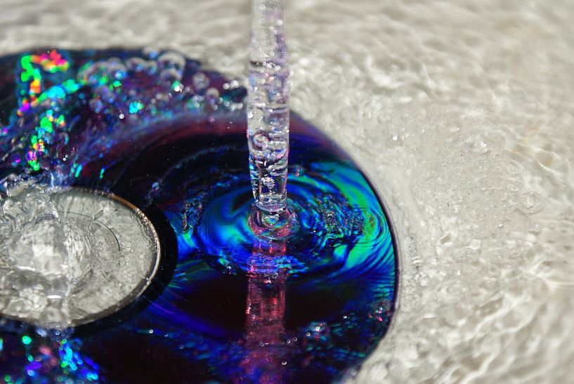 Water experiment by Robbert van der Kolk