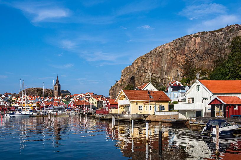 Blick auf die Stadt Fjällbacka in Schweden von Rico Ködder