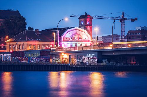 Osthafen Berlin - Elsenbrücke / Altes Kraftwerk by Alexander Voss