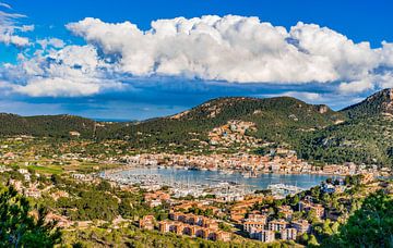 Prachtig uitzicht op Port de Andratx op het eiland Mallorca, Spanje van Alex Winter