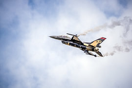 Le Faucon de Konya – Avion de chasse SoloTürk sur Norbert Erinkveld