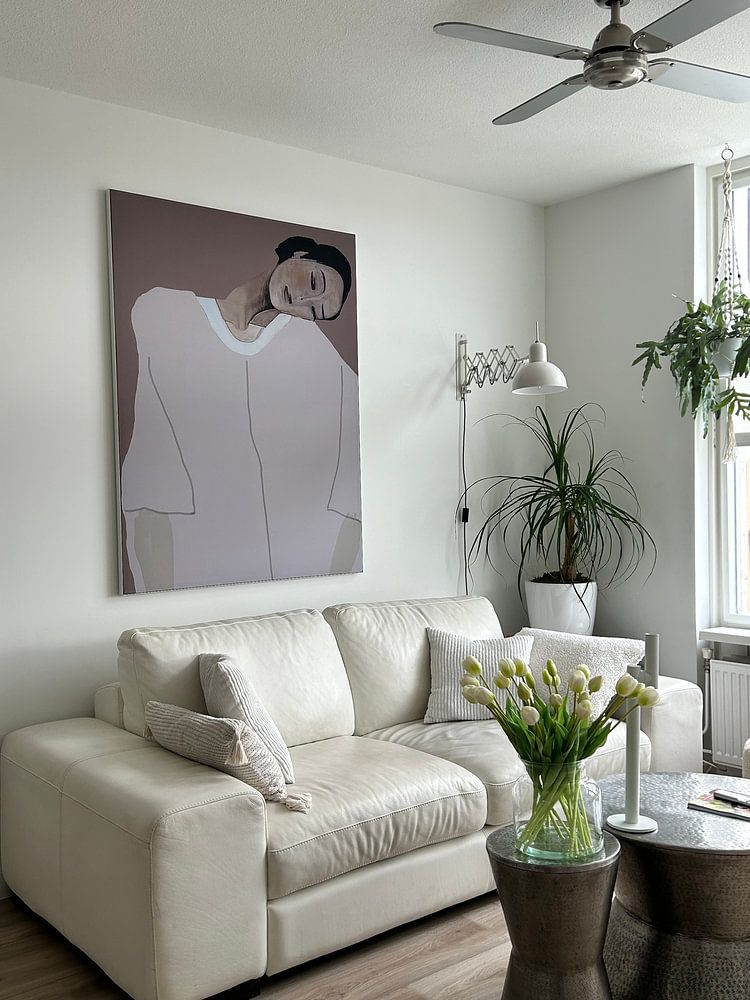 Modernes Porträt "Rest" in neutralen Farbtönen  von Carla Van Iersel 