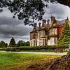schilderij bewerking van Muckross House (landhuis in Ierland) van Bas Wolfs