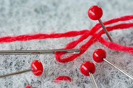 Fil, aiguille et les broches