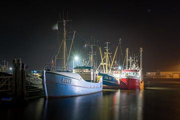 Wooden cutter RI68 at night by Jan Georg Meijer