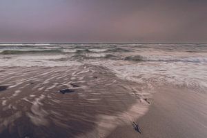 De golven aan de zee.