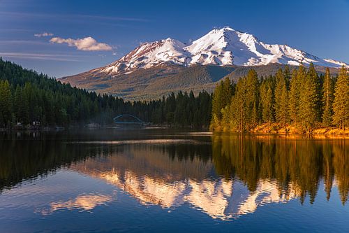 Uitzicht op Mount Shasta, Californië