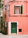 Rovinj Kroatië - De groene deur | Pastel reisfotografie wall art fotografie print van Raisa Zwart thumbnail