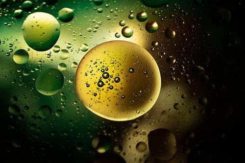 Wasser und Öl (grün)