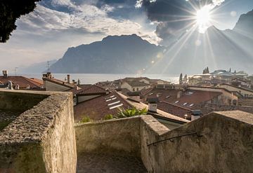 Sonnenuntergang am Gardasee in Torbole von ManfredFotos