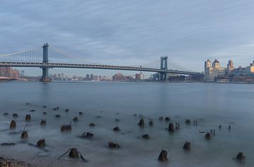 Manhattan Bridge (New York City) van Marcel Kerdijk