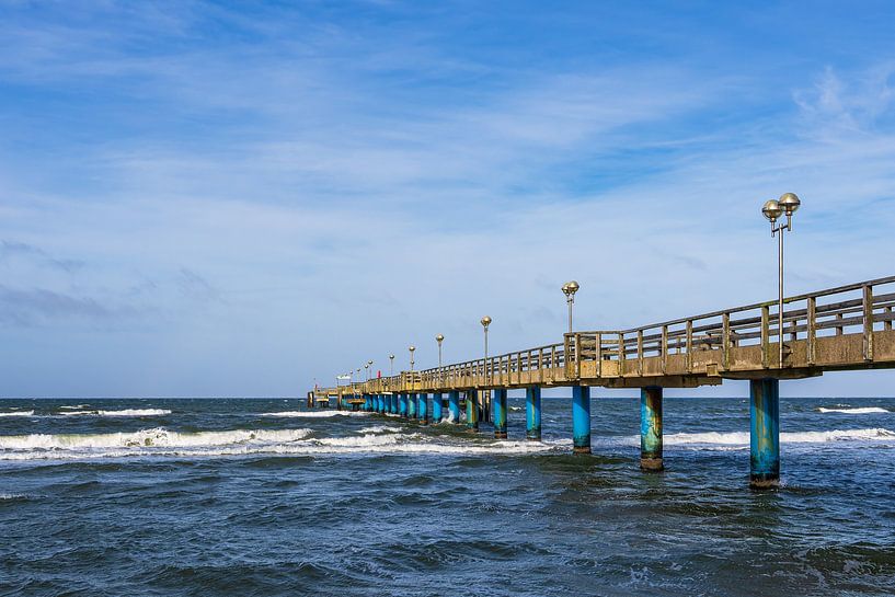 Seebrücke an der Küste der Ostsee bei Graal Müritz von Rico Ködder