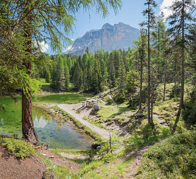 lac lech de la le au pied de la montagne heiligkreuzkofel, par SusaZoom