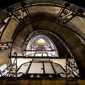 Cage d'escalier Photographie urbaine sur Keesnan Dogger Fotografie