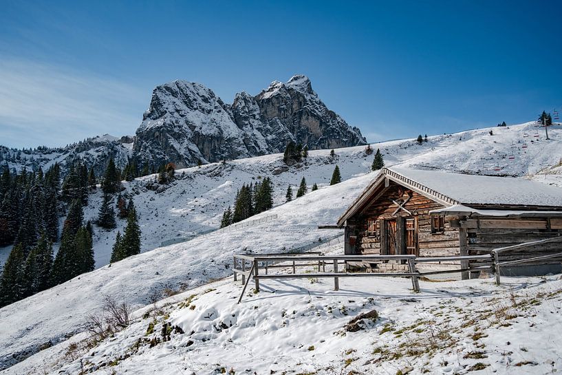 Alpine hut in the snow with the Aggenstein, Allgäu mountains by Leo Schindzielorz