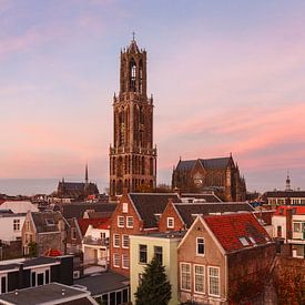La cathédrale d'Utrecht au rouge du soir sur Juriaan Wossink