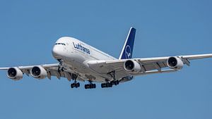 Landung eines Lufthansa Airbus A380-800 Passagierflugzeugs.