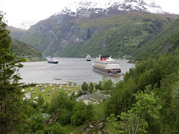Cruiseschepen in Gerangerfjord