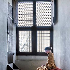 Die Dame des Schlosses in melancholischer Stimmung von Affect Fotografie