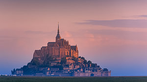 Sonnenaufgang am Mont Saint Michel