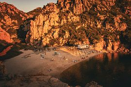 The hidden beach by Hugo Braun