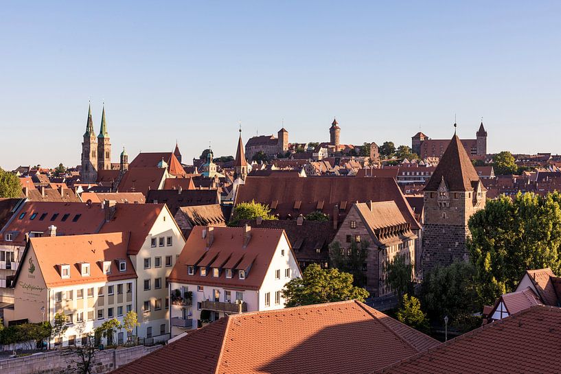 Vieille ville avec le château impérial de Nuremberg par Werner Dieterich