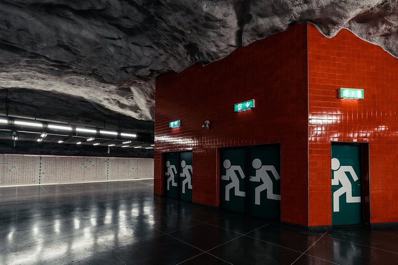 Station de Métro Industrielle à Stockholm par Dave Adriaanse - Photography