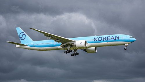 Passagierflugzeug vom Typ Boeing 777-300ER der Korean Air. von Jaap van den Berg